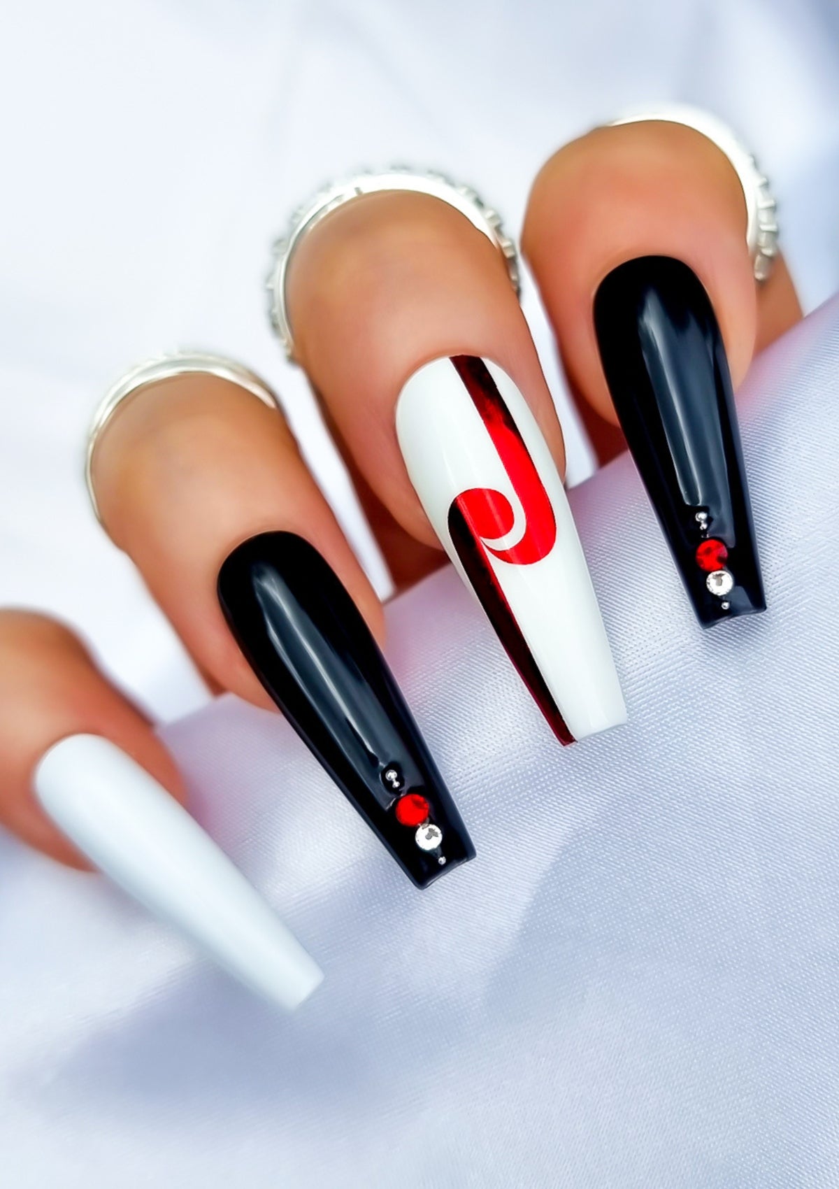 PROFESSIONAL NAIL FOILS | TOITŪ TE TIRITI | RED