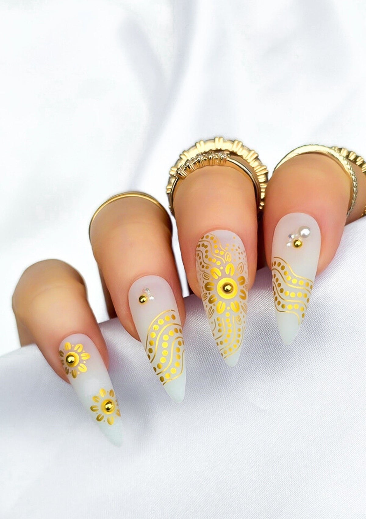 INDIGENOUS AUSTRALIAN NAIL FOILS | BELONGING | GOLD