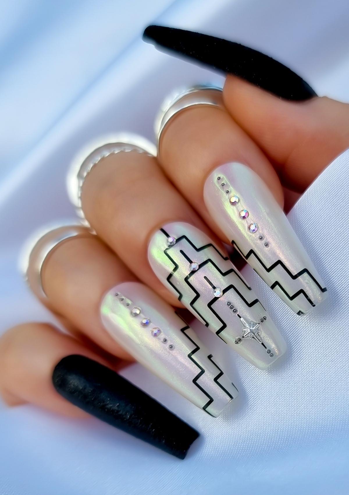 MĀORI NAIL TRANSFER TATTOOS - NGĀ MIHI O TE TAU HOU - BLACK