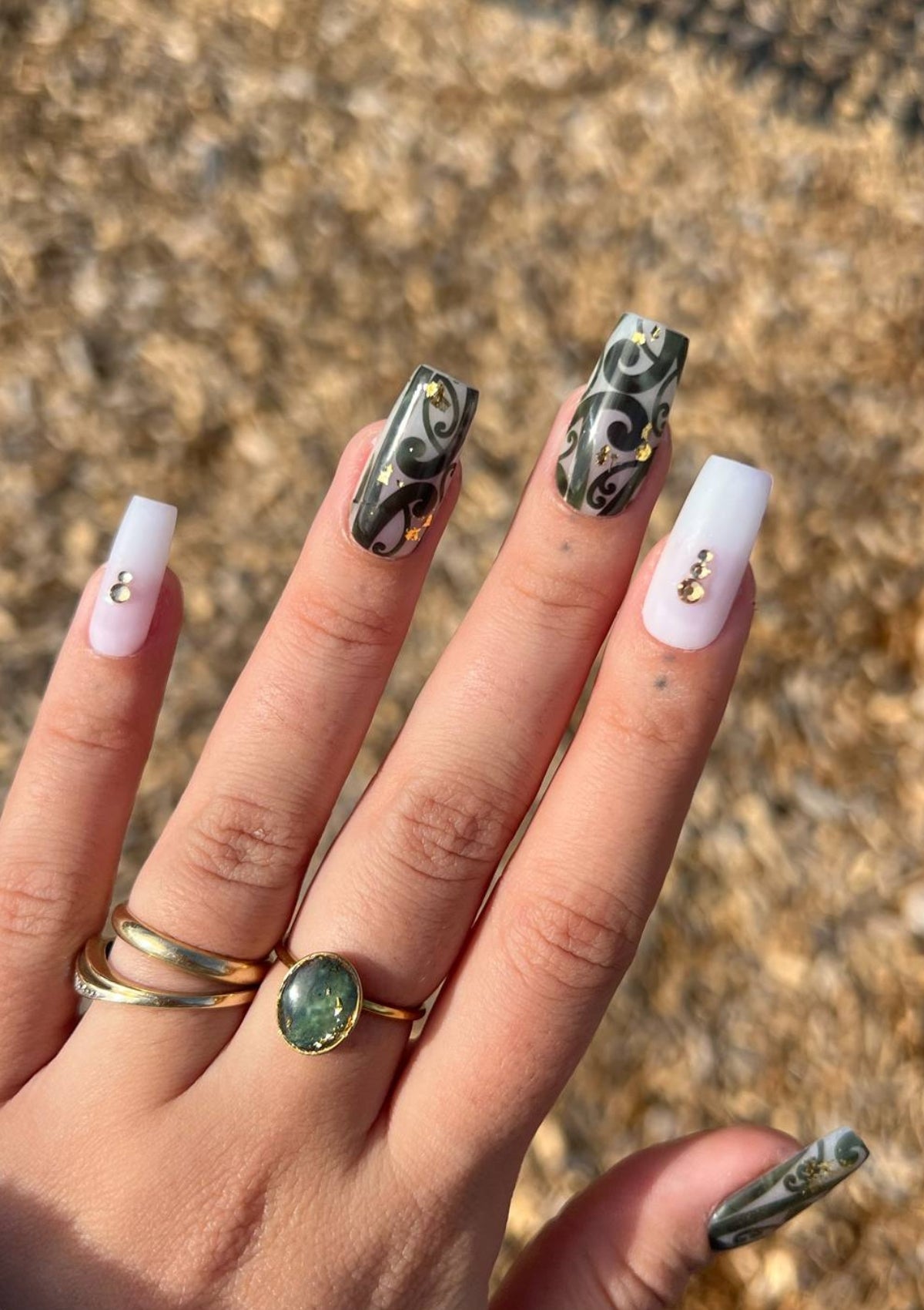 POUNAMU TE AO MĀRAMA NAIL TRANSFER TATTOOS | DARK